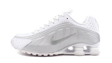 画像をギャラリービューアに読み込む, NIKE SHOX R4 WHITE/METALLIC SILVER/WHITE 3