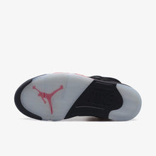 画像をギャラリービューアに読み込む, JORDAN BRAND AIR JORDAN 5 RETRO OG "HALLOWEEN" "MICHAEL JORDAN" BLACK/PICANTE RED/GLOW IN THE DARK/BLACK 3