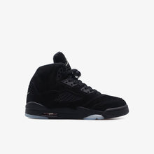 画像をギャラリービューアに読み込む, JORDAN BRAND AIR JORDAN 5 RETRO OG GS "HALLOWEEN" "MICHAEL JORDAN" BLACK/PICANTE RED/GLOW IN THE DARK/BLACK 2