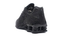 画像をギャラリービューアに読み込む, NIKE (WMNS) SHOX R4 BLACK/DARK SMOKE GREY 2