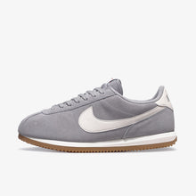画像をギャラリービューアに読み込む, NIKE (WMNS) CORTEZ  LIGHT SMOKE GREY/LIGHT OREWOOD BROWN/SAIL 1