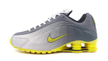 画像をギャラリービューアに読み込む, NIKE SHOX R4 SE VAST GREY/BRIGHT CITRON/LIGHT GRAPHITE 3