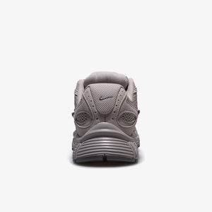 NIKE (WMNS) V5 RNR MOON PARTICLE/LIGHT OREWOOD BROWN – mita sneakers