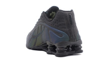 画像をギャラリービューアに読み込む, NIKE SHOX R4 SE  BLACK/BLACK/SEAWEED/LIGHT LEMON TWIST 2