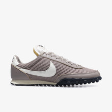 画像をギャラリービューアに読み込む, NIKE WAFFLE RACER SE  MOON FOSSIL/SHADOW BROWN/COCONUT MILK/SAIL 2