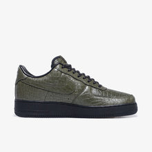 画像をギャラリービューアに読み込む, NIKE AIR FORCE 1 '07 PRM  CARGO KHAKI/CARGO KHAKI/BLACK 2