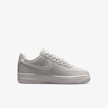 画像をギャラリービューアに読み込む, NIKE (WMNS) AIR FORCE 1 RETRO PREMIUM  OATMEAL/OATMEAL/PALE IVORY 2
