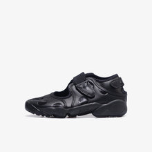 画像をギャラリービューアに読み込む, NIKE (WMNS) AIR RIFT  BLACK/BLACK/BLACK 1