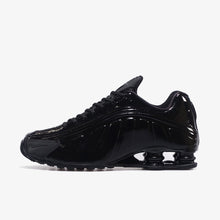 画像をギャラリービューアに読み込む, NIKE SHOX R4 BLACK/BLACK/SMOKE GREY 1