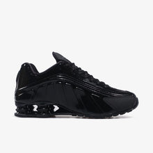 画像をギャラリービューアに読み込む, NIKE SHOX R4 BLACK/BLACK/SMOKE GREY 2