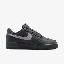 画像をギャラリービューアに読み込む, NIKE AIR FORCE 1 '07 NEWSPRINT/COLLEGE GREY 2