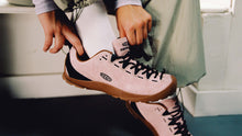 画像をギャラリービューアに読み込む, KEEN JASPER &quot;HIGHSNOBIETY&quot; BLACK/GUM 9
