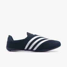 画像をギャラリービューアに読み込む, adidas Originals PW YOGA VARIO "VIRGINIA VARIO FLAT EARTHER BY PHARRELL" "PHARRELL WILLIAMS"  CORE BLACK/CLOUD WHITE/CORE BLACK 2
