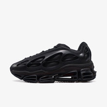 画像をギャラリービューアに読み込む, adidas Originals CHAVARRIA MEGARIDE BONES "WILLY CHAVARRIA" CORE BLACK/CORE BLACK/BETTER SCARLET 1