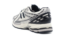 画像をギャラリービューアに読み込む, new balance M1906R ER 2
