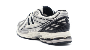 new balance M1906R ER 2