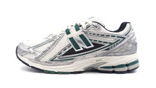 画像をギャラリービューアに読み込む, new balance M1906R EU 3