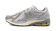 画像をギャラリービューアに読み込む, new balance M1906R RD 3