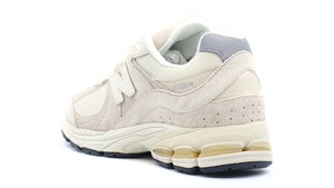 new balance M2002R CC 2