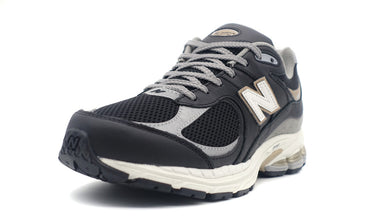 new balance M2002R PO 1