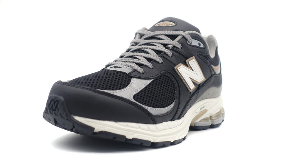 new balance M2002R PO 1