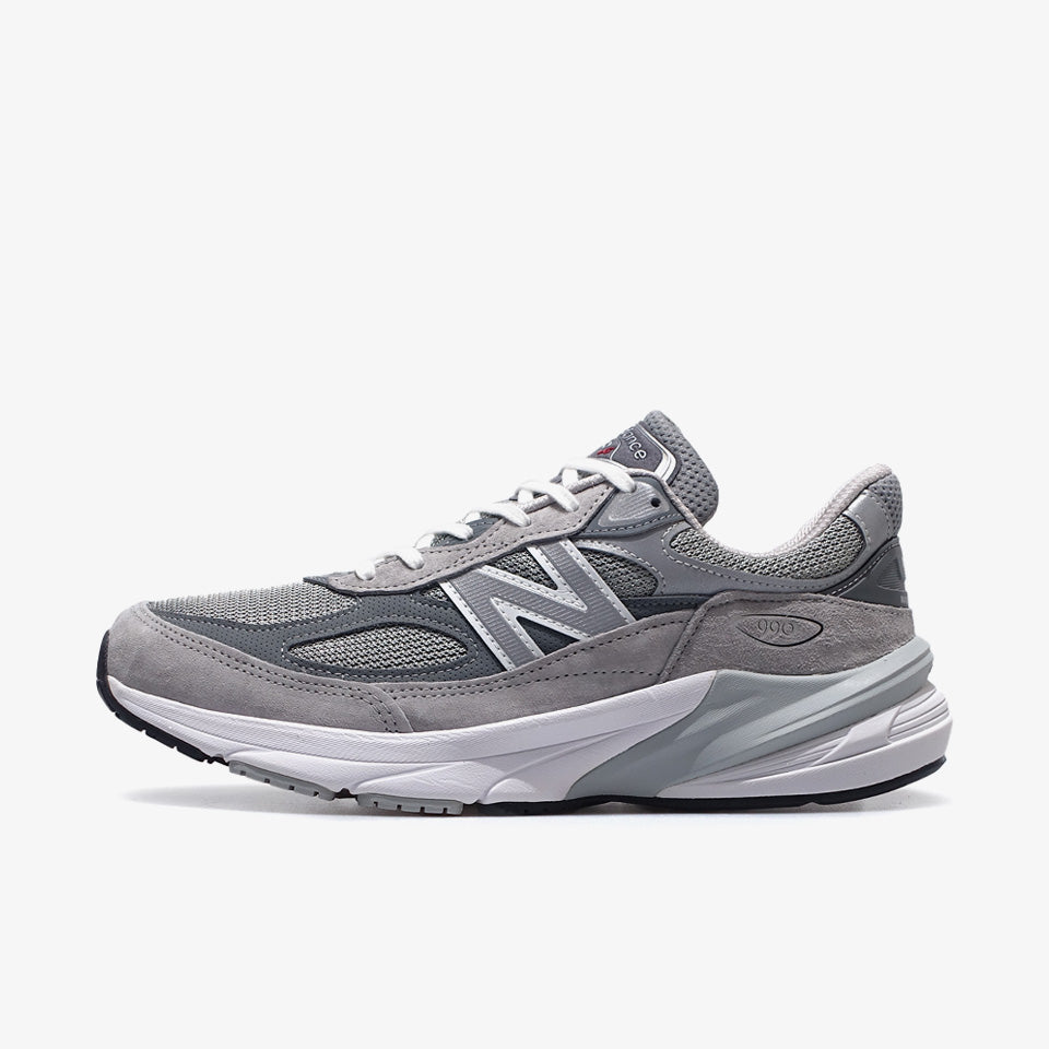 New Balance M990 V6 