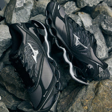 画像をギャラリービューアに読み込む, MIZUNO WAVE PROPHECY LS GTX "GORE-TEX" GREY/SILVER/BLACK