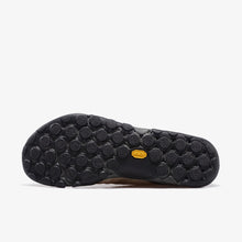画像をギャラリービューアに読み込む, New Balance MINIMUS INCENSE 3