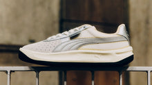 画像をギャラリービューアに読み込む, Puma GV SPECIAL LMC &quot;GUILLERMO VILAS&quot; &quot;LOST MANAGEMENT CITIES&quot; WARM WHITE/COOL MID GRAY