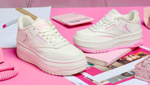 画像をギャラリービューアに読み込む, Reebok CLUB C EXTRA &quot;Barbie&quot; CHALK/CHALK/ASTRO ROSE 7