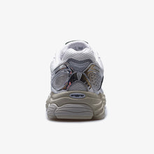 画像をギャラリービューアに読み込む, Saucony PROGRID OMNI 9 OG CHROME WHITE/EGGSHELL 4