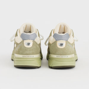 New Balance U990 V4 