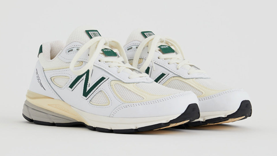 new balance U990 V4 