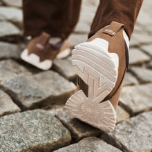 画像をギャラリービューアに読み込む, UGG M TASMAN FLEX  CHESTNUT