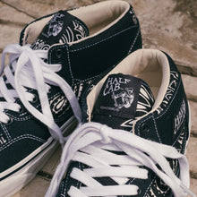 画像をギャラリービューアに読み込む, VANS OTW HALF CAB 33 "STEVE CABALLERO" "BEDWIN &amp; THE HEARTBREAKERS" "OTW by VANS"  BEDWIN &amp; THE HB'S BANDANA