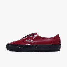 画像をギャラリービューアに読み込む, VANS OTW AUTHENTIC 44 SIPED VIBRAM "OTW by VANS"  GLOSS LEATHER BROGUE BORDEAUX/BLACK 1