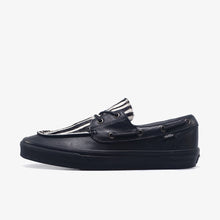 画像をギャラリービューアに読み込む, VANS 2-EYELET BOAT SHOE  PONY HAIR BLACK 1