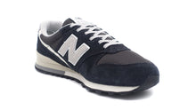 画像をギャラリービューアに読み込む, New Balance WL996 EM2 5