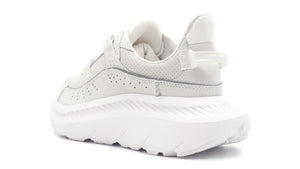 UGG M CA805 V2 NUBUCK WHITE 2