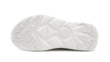 画像をギャラリービューアに読み込む, UGG M CA805 V2 NUBUCK WHITE 4