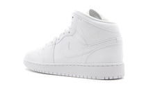 画像をギャラリービューアに読み込む, JORDAN BRAND AIR JORDAN 1 MID GS &quot;MICHAEL JORDAN&quot; WHITE/WHITE/WHITE 2