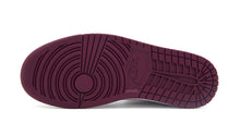 画像をギャラリービューアに読み込む, JORDAN BRAND AIR JORDAN 1 RETRO HIGH OG &quot;BORDEAUX&quot; &quot;MICHAEL JORDAN&quot; BORDEAUX/METALLIC SILVER/WHITE 4