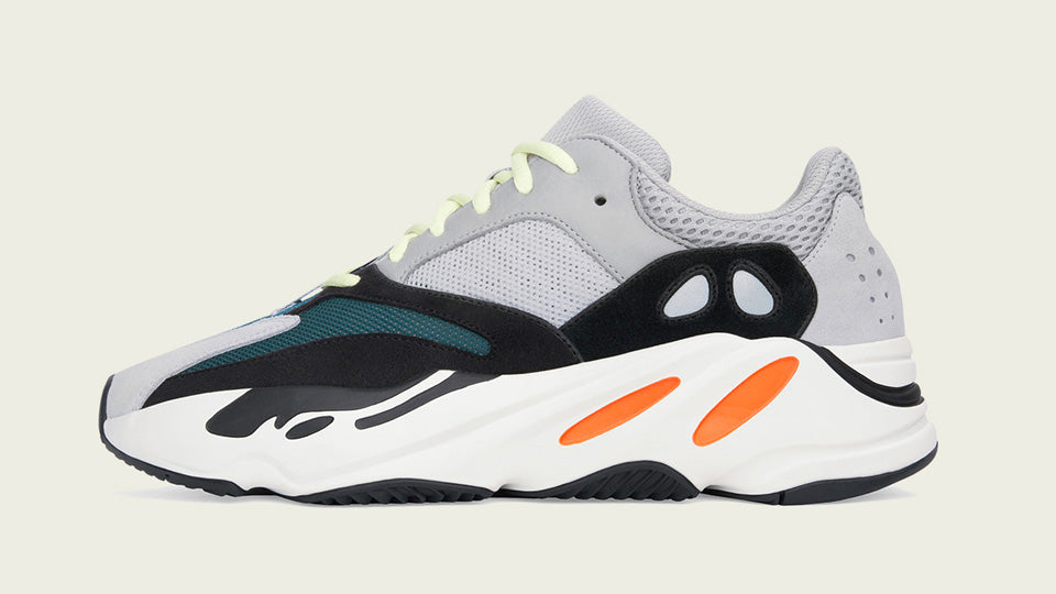 adidas YEEZY BOOST 700 
