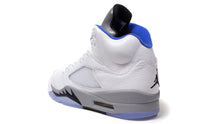 画像をギャラリービューアに読み込む, JORDAN BRAND AIR JORDAN 5 RETRO &quot;STEALTH 2.0&quot; &quot;MICHAEL JORDAN&quot; WHITE/HYPER ROYAL/STEALTH/BLACK 2