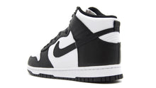 画像をギャラリービューアに読み込む, NIKE (WMNS) DUNK HIGH WHITE/BLACK/UNIVERSITY RED 2