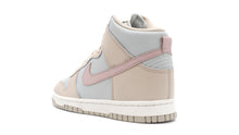 画像をギャラリービューアに読み込む, NIKE (WMNS) DUNK HIGH SANDDRIFT/PINK OXFORD/LIGHT SILVER/SAIL 2