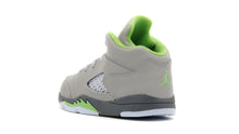 画像をギャラリービューアに読み込む, JORDAN BRAND JORDAN 5 RETRO TD &quot;GREEN BEAN&quot; &quot;MICHAEL JORDAN&quot; SILVER/GREEN BEAN/FLINT GREY 2