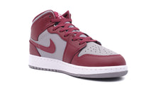 画像をギャラリービューアに読み込む, JORDAN BRAND AIR JORDAN 1 MID GS &quot;MICHAEL JORDAN&quot; CHERRYWOOD RED/WHITE/CEMENT GREY 5
