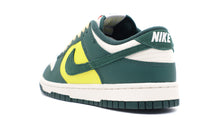 画像をギャラリービューアに読み込む, NIKE (WMNS) DUNK LOW SE SAIL/NOBLE GREEN/OPTI YELLOW/PICANTE RED 2
