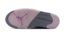 画像をギャラリービューアに読み込む, JORDAN BRAND (WMNS) AIR JORDAN 5 RETRO LOW &quot;MICHAEL JORDAN&quot; INDIGO HAZE/FIRE RED/METALLIC SILVER 4